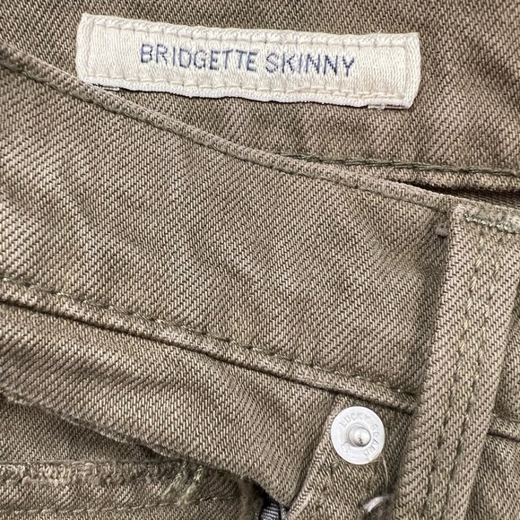 Lucky Brand Bridgette skinny distressed olive green jeans. - Picture 6 of 7